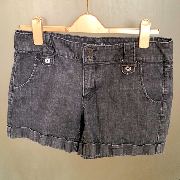 White House Black Market black jean shorts - Picture 1 of 3